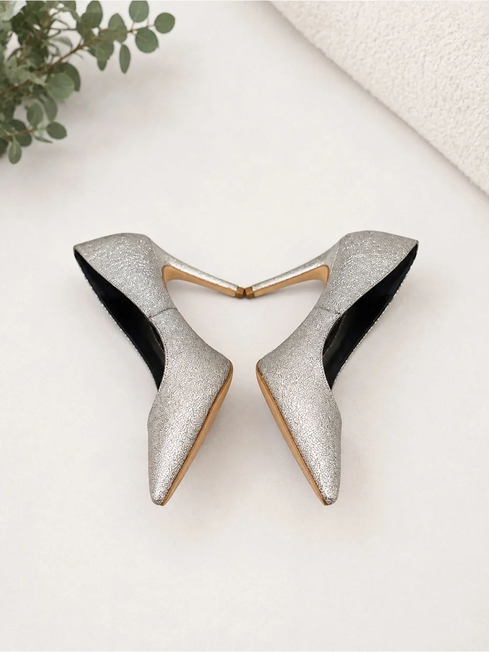 BCBGeneration Silver Glitter Pointed-Toe Pumps Size 7.5